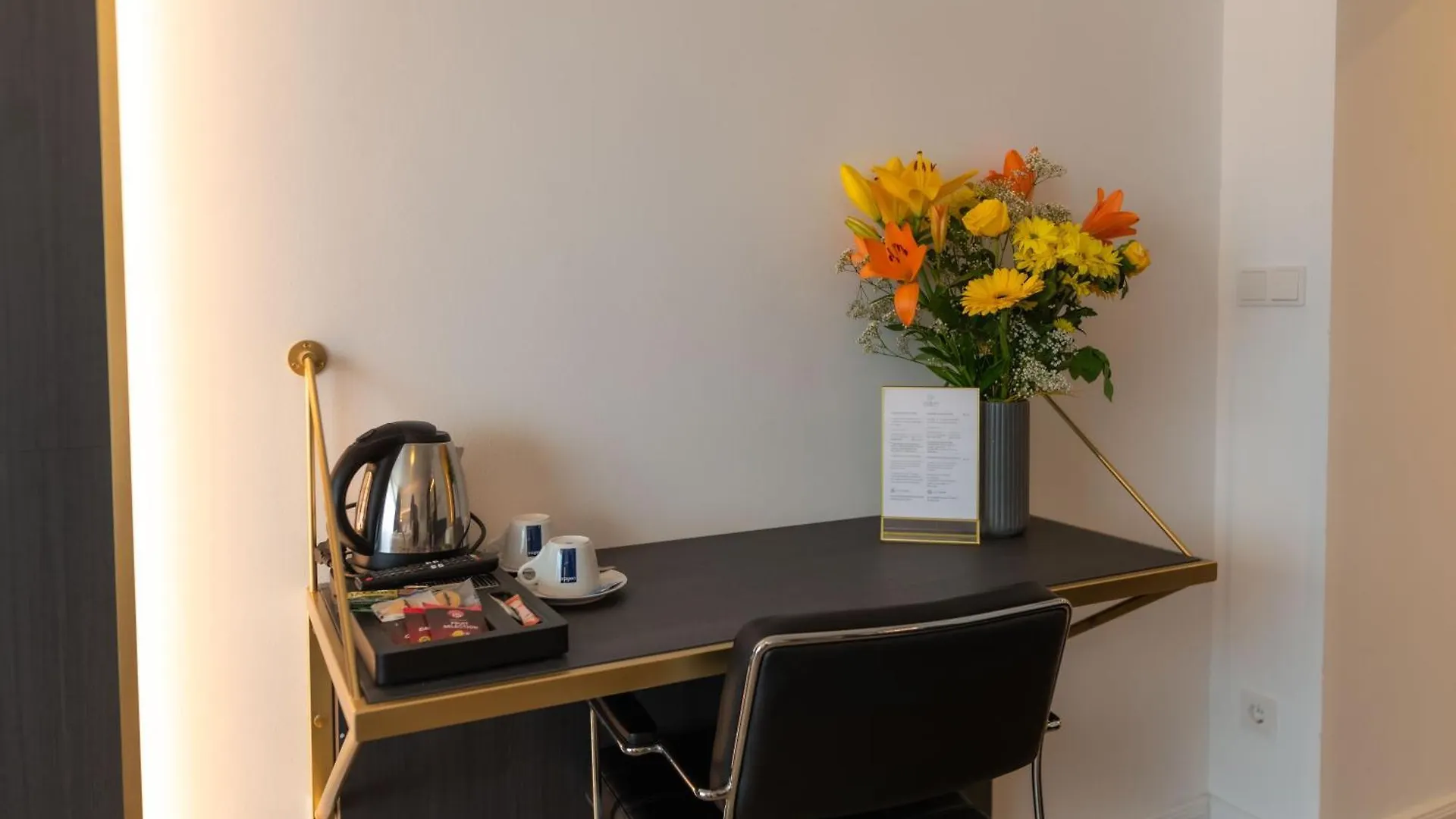 Florum Hotel Vienna 4*,