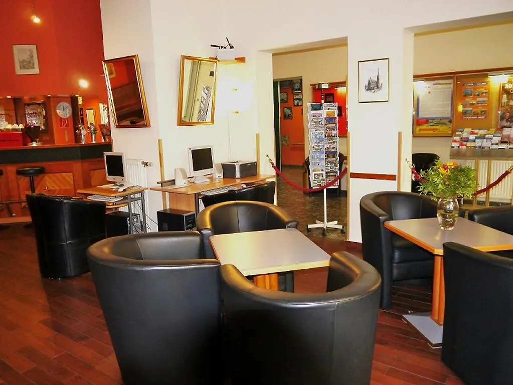 Florum Hotel Vienna 4*,