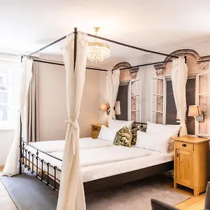 **** Отель Boutiquehotel Amadeus Австрия