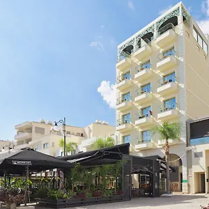 Leonardo Boutique מלון לרנקה