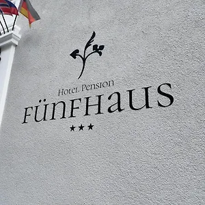 Hotel-pension Fuenfhaus Pensjonat