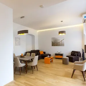 Debo Naehe Westbahnhof - Contactless Check In Apartment