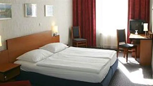 Florum Hotel Vienna 4*,